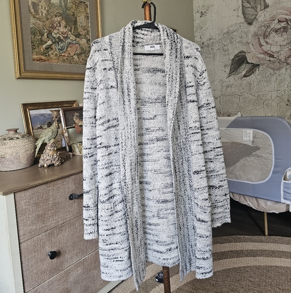 Anthropologie x BB Dakota Cardigan Sweater - Picture 3 of 6